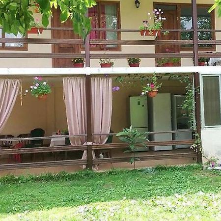 Эльза Hotel Gudauta Exterior foto